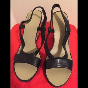 Nine West platform sandals

PRICE DROP ‼️‼️